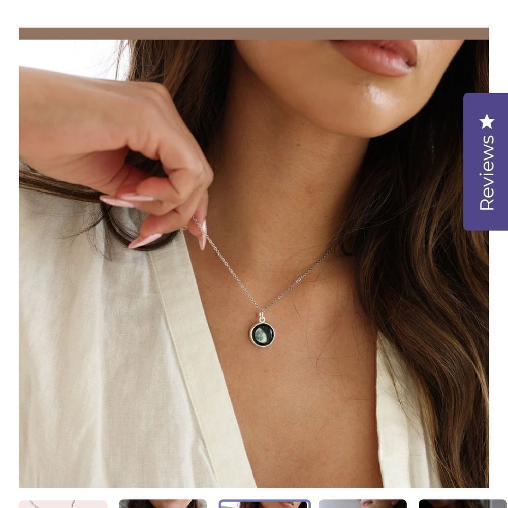 Moonglow Charmed Simplicity necklace, nwt , phases moon pendant on silver chain